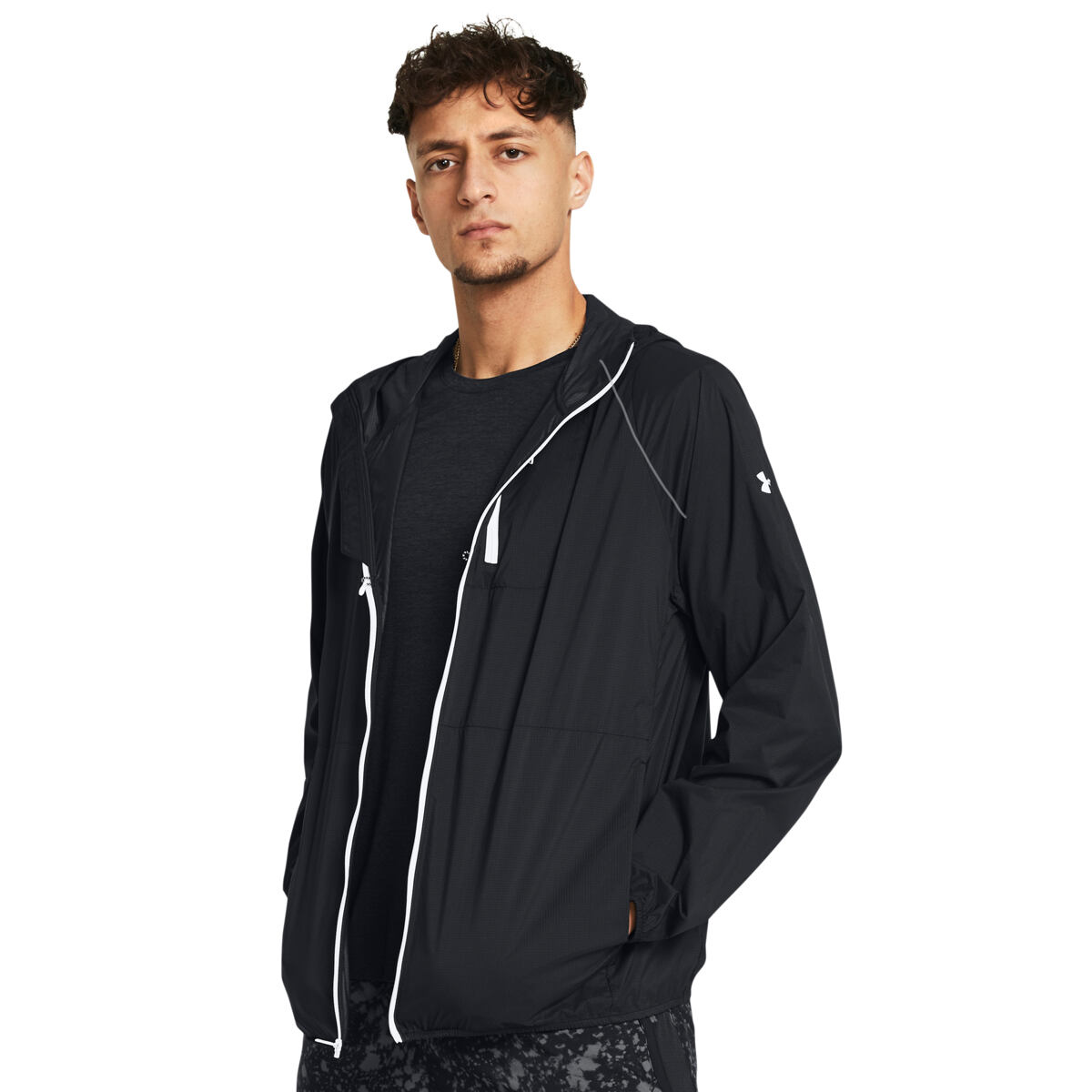 Levně Pánská bunda Under Armour Launch Lightweight Jacket